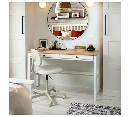 Biurko z 2 szufladami, biała bejca/jasnobrązowy HEMNES 305.349.54