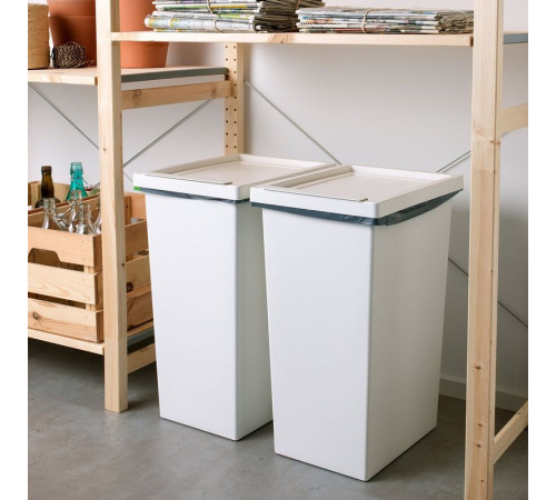 Пластиковая корзина с крышкой, белая FILUR 201.938.99