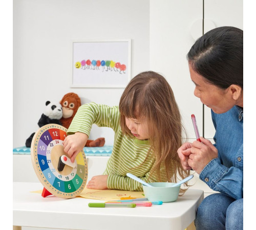 Zegar drewniany edukacyjny, wielobarwny UNDERHÅLLA 805.066.80