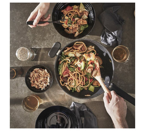 Wok, powłoka zapobiegająca przywieraniu/stal nierdz MIDDAGSMAT 504.636.96
