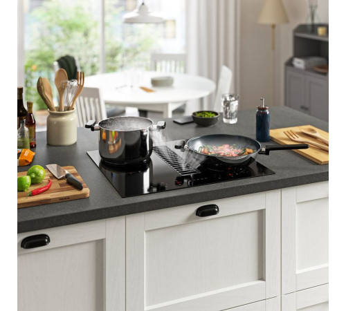 Płyta indukcyjna/wbudow okap, IKEA 300 czarny TÄCKNAN 105.986.35