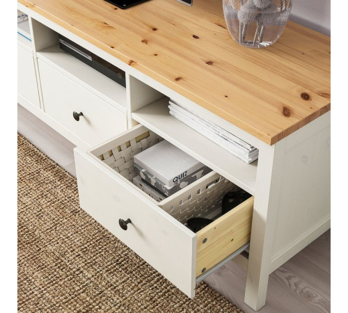 Szafka pod TV, biała bejca/jasnobrązowy HEMNES 504.135.26