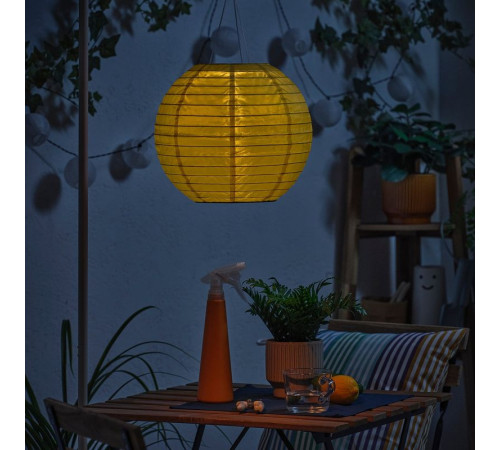 Lampa wisząca na energię słon. LED, na zewnątrz kula/żółty SOLVINDEN 706.147.03