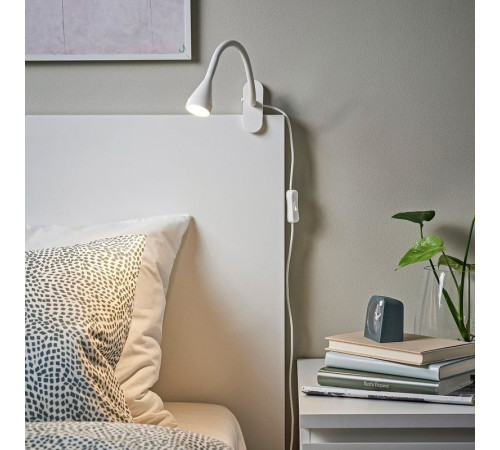 Reflektor z klamrą LED, biały NÄVLINGE 704.498.88