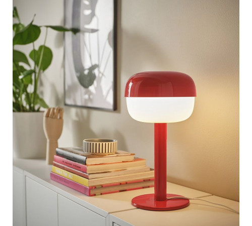 Lampa stołowa, czerwony BLÅSVERK 705.856.06