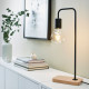 Lampa stołowa, czarny/bambus TVÄRHAND 905.108.94