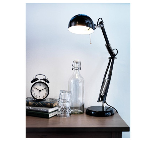 Żarówka LED E14 250 lumenów, żyrandol/opalowa biel SOLHETTA 305.840.34