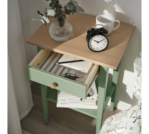 Прикроватный столик, серо-зеленая/светло-коричневая морилка HEMNES 506.107.39
