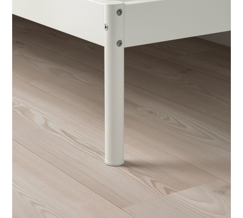 Rama łóżka z 2 zagłówkami, biały/Tolkning rattan VEVELSTAD 394.417.38