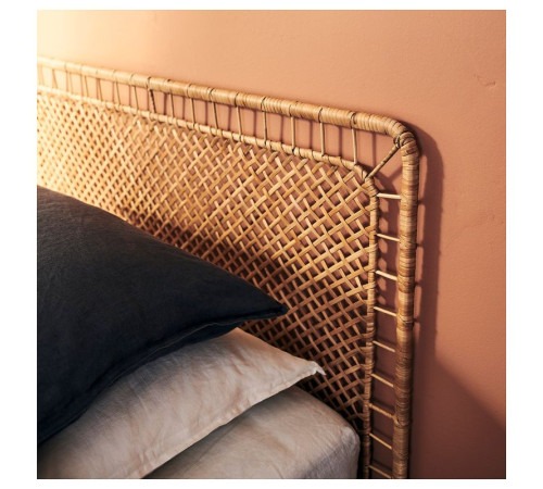 Rama łóżka z 1 zagłówkiem, biały/Tolkning rattan VEVELSTAD 994.417.78